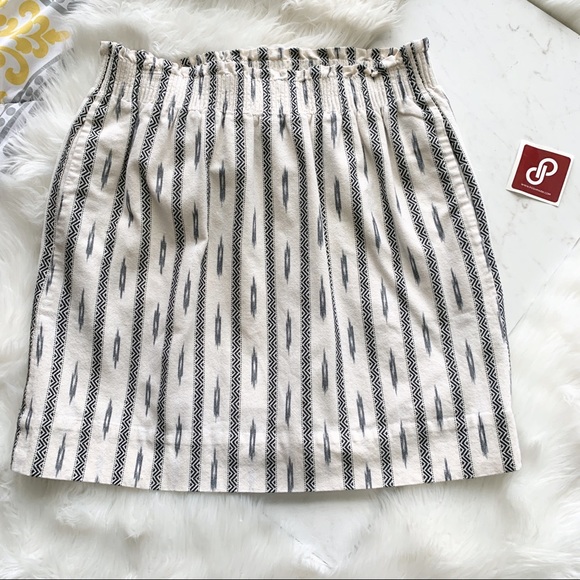 J. Crew Factory Dresses & Skirts - J.Crew Factory • Cream/Navy Pull On Skirt